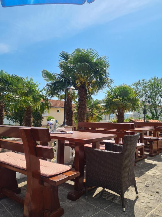Villa Carpe Diem Vantacici Εξωτερικό φωτογραφία